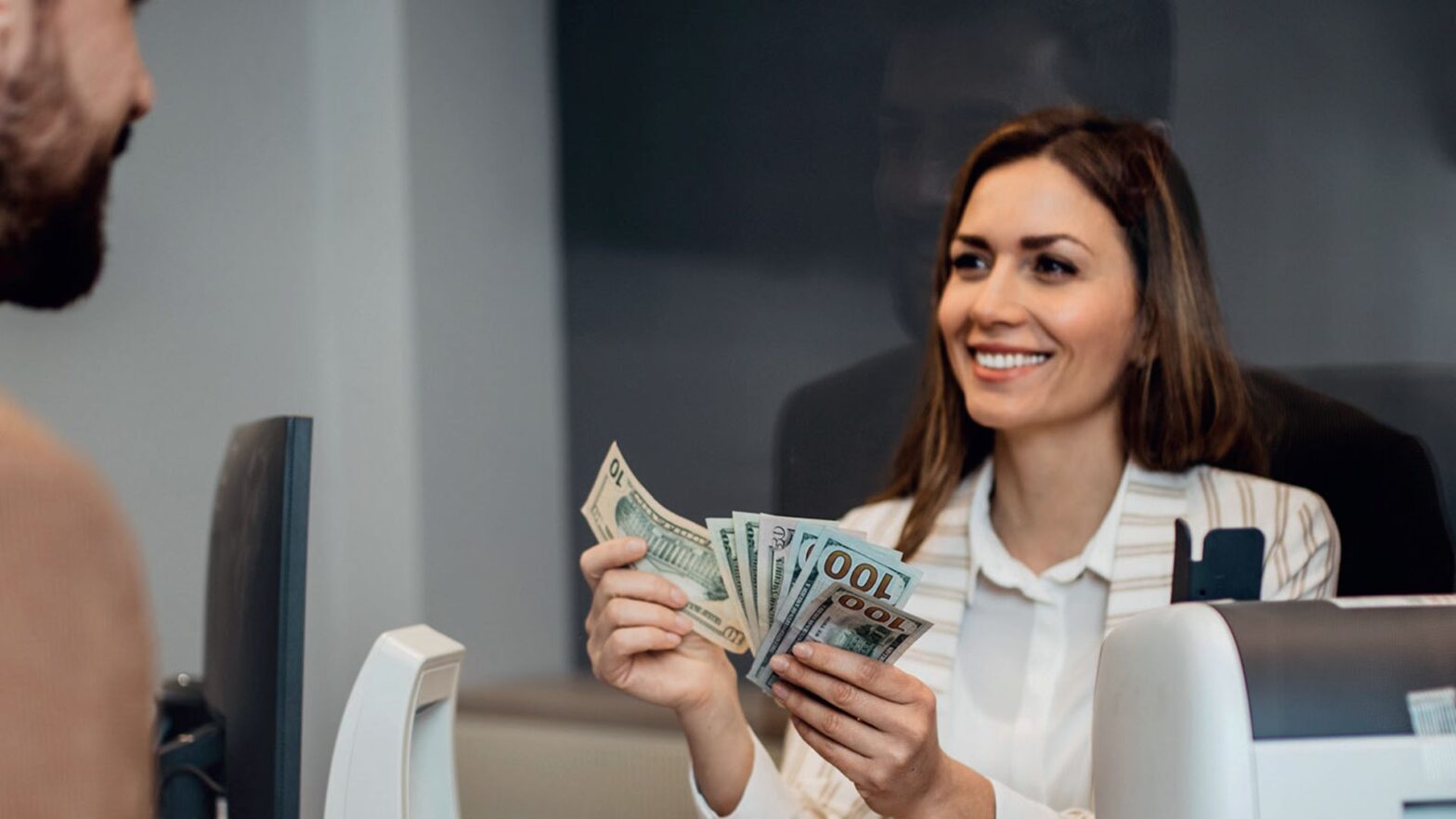 How do travel money exchange rates work?